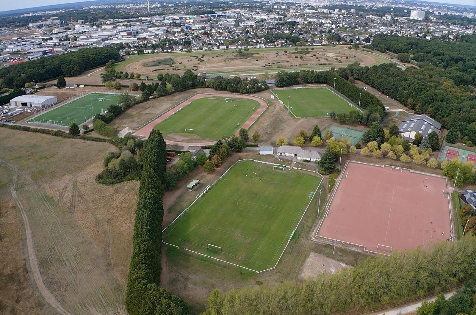 Vue aérienne du Stade du Breuil pour la création du site internet du Chambray Football Club